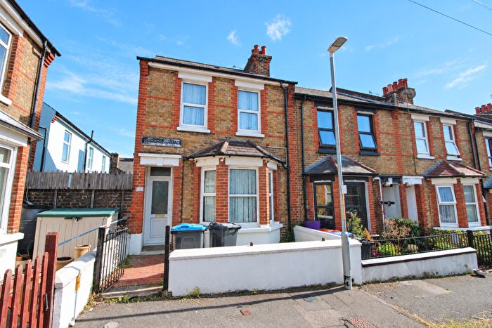 2 Bedroom End Of Terrace House For Sale In Hardres Road, Ramsgate, CT11