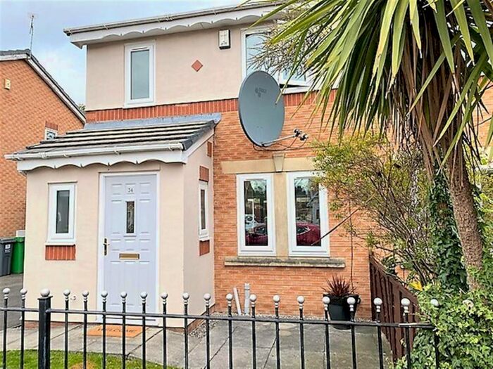 3 Bedroom Semi-Detached House To Rent In Hasper Avenue, Manchester, M20