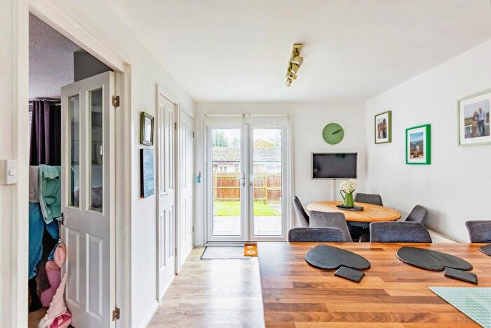 3 Bedroom Terraced House For Sale In Flaxwell Court, Northampton, Northamptonshire, NN3