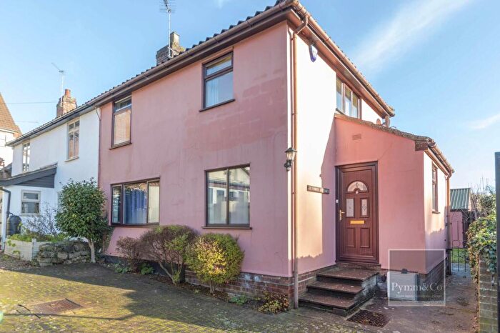 2 Bedroom Semi-Detached House For Sale In Yarmouth Road, Norwich, NR7