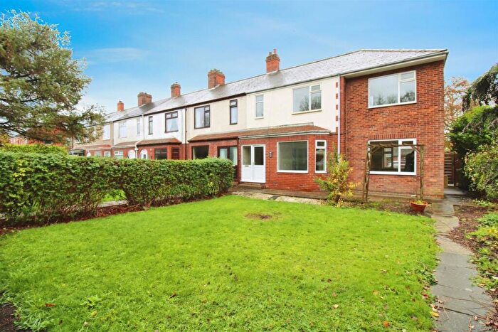 4 Bedroom End Of Terrace House For Sale In Hull Road, Keyingham, Hull, HU12