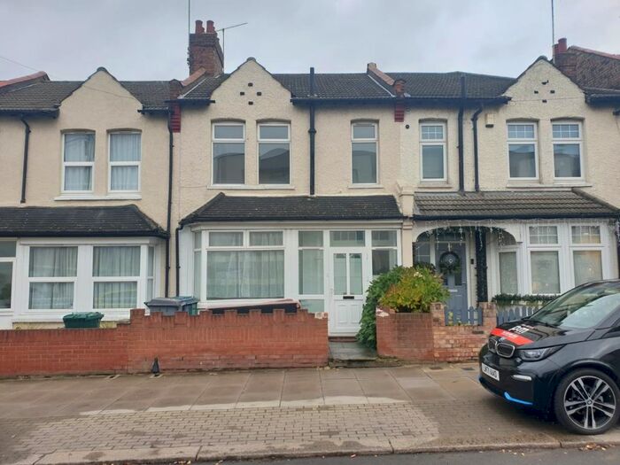 4 Bedroom Terraced House To Rent In Oakleigh Road South, London N11