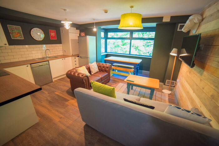 5 Bedroom Apartment To Rent In Apartment, Mary Morris House, Shire Oak Road, LS6