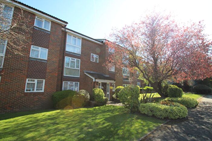 2 Bedroom Flat To Rent In Fleetwood Close, Croydon, CR0