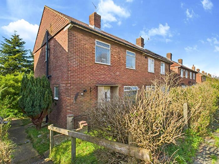 4 Bedroom Semi-Detached House To Rent In Staplefield Drive, Brighton, BN2