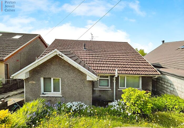 3 Bedroom Detached Bungalow For Sale In Broomhill, Port Talbot, Neath Port Talbot., SA13