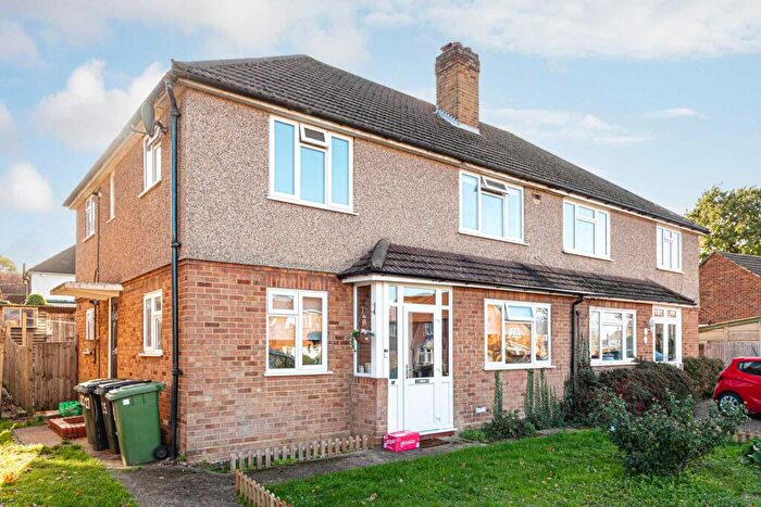 2 Bedroom Maisonette To Rent In Alsom Avenue, Worcester Park, KT4