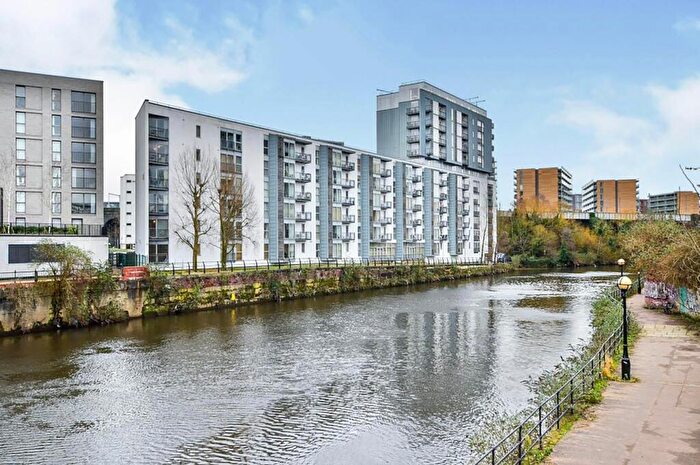 1 Bedroom Apartment To Rent In Water Street, Castlefield, Manchester, M3