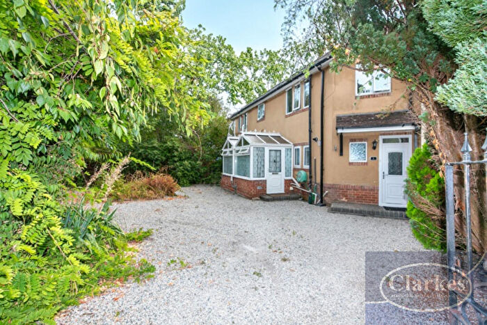4 Bedroom House For Sale In Andrews Close, Bournemouth, BH11