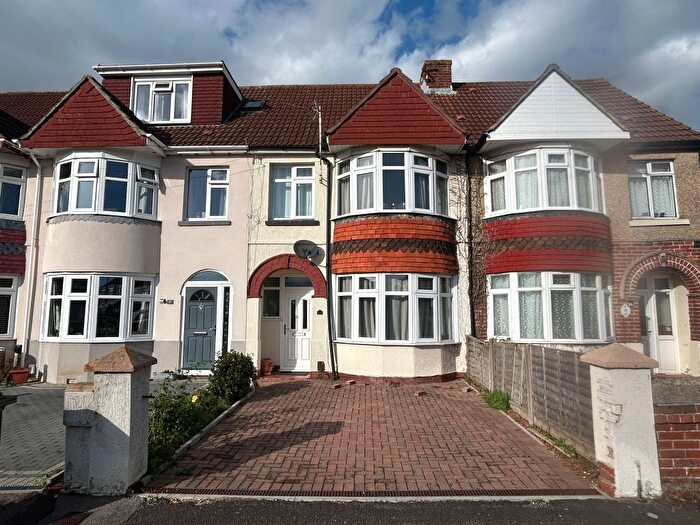 3 Bedroom Terraced House For Sale In Chantry Road, Gosport, PO12