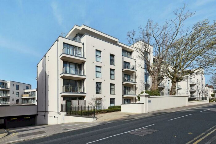 1 Bedroom Flat To Rent In Dyke Road, Brighton, BN1