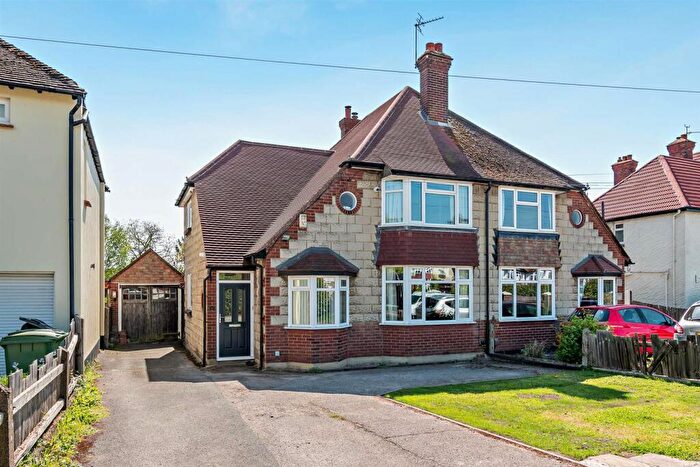 4 Bedroom Semi-Detached House For Sale In Ashford Road, Bearsted, Maidstone, ME14
