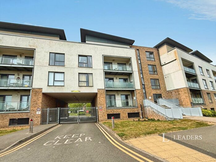 2 Bedroom Flat To Rent In Hammonds Drive, Peterborough, Cambridgeshire, PE1