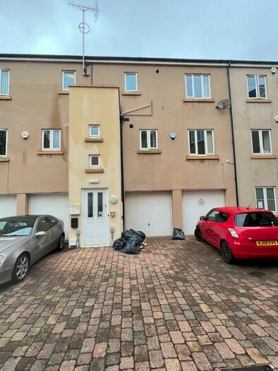 4 Bedroom Terraced House To Rent In Jekyll Close, Stapleton, Bristol, BS16