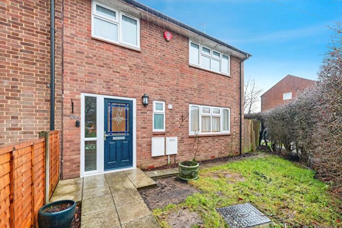 3 Bedroom End Of Terrace House For Sale In Birchwood Avenue, Hatfield, AL10