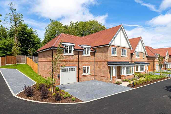 4 Bedroom Detached House For Sale In Herb Grove, Banstead, SM7
