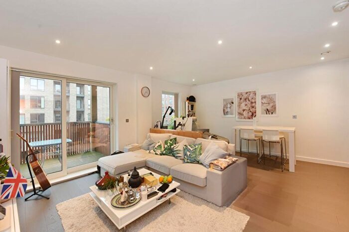 1 Bedroom Apartment To Rent In Lismore Boulevard, Lassen House, NW9