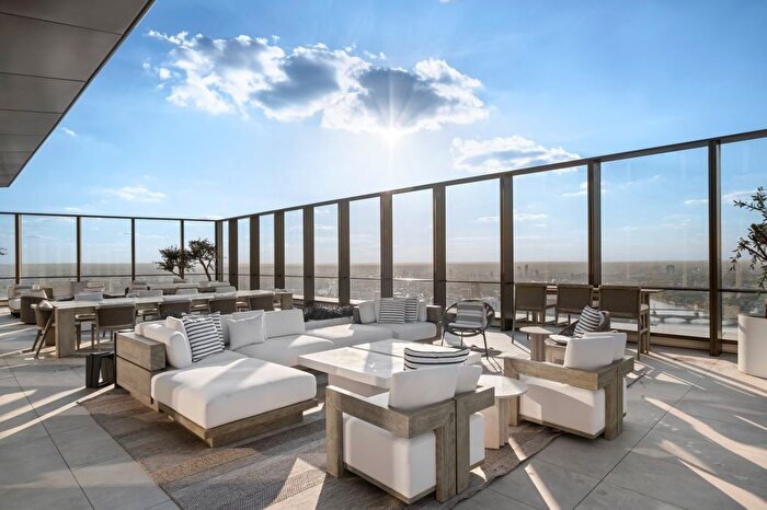 5 Bedroom Flat To Rent In Carnation Way, South Lambeth, SW8