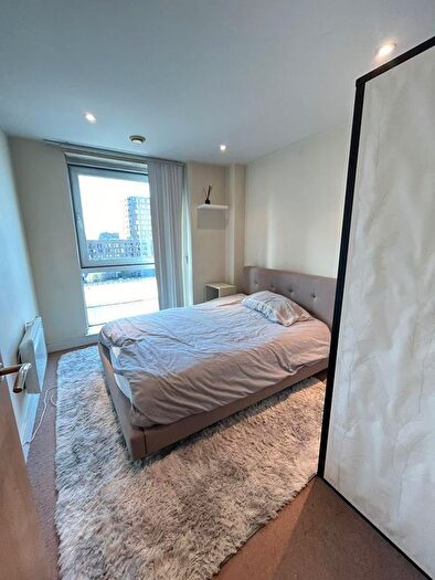 1 Bedroom Flat To Rent In Wharfside Point South, Prestons Road, Blackwall Way, London, E14