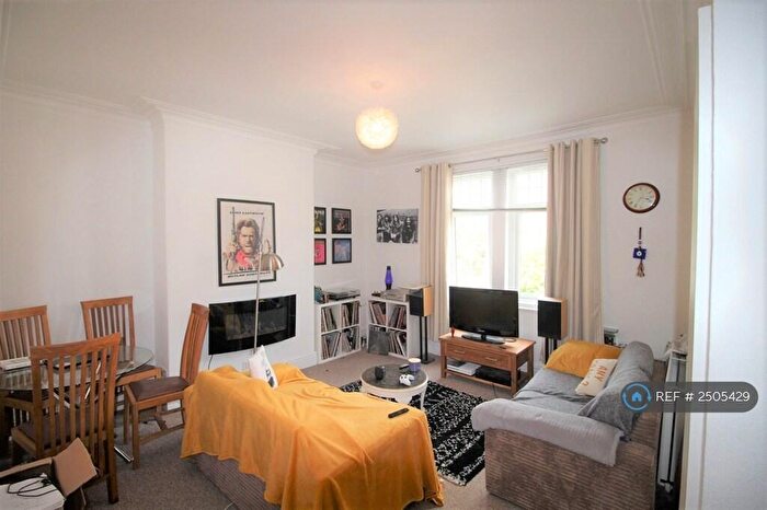 1 Bedroom Flat To Rent In Claremont Villas, Leeds, LS2