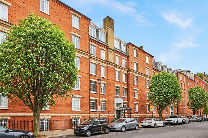 3 Bedroom Flat For Sale In Harrowby Street, Marylebone, London, W1H