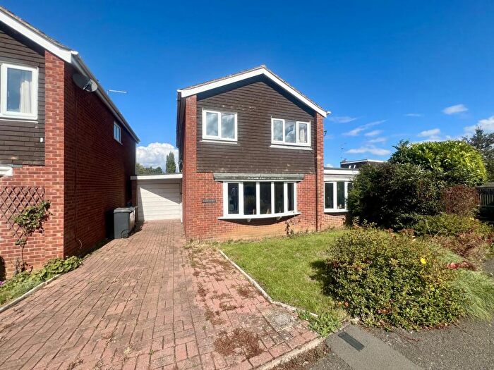 3 Bedroom Detached House For Sale In Martyns Way, Weedon, NN7