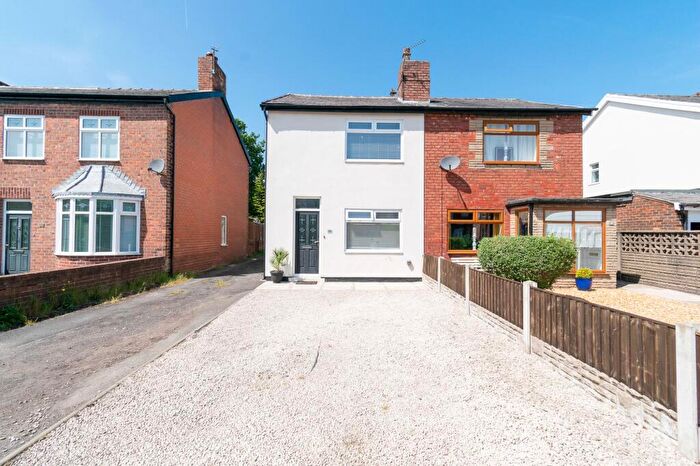 2 Bedroom Semi Detached House For Sale In Moss Lane, Burscough, L40