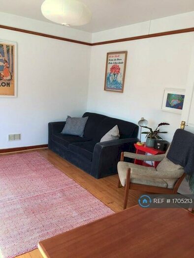 2 Bedroom Flat To Rent In Knapdale Close, London, SE23