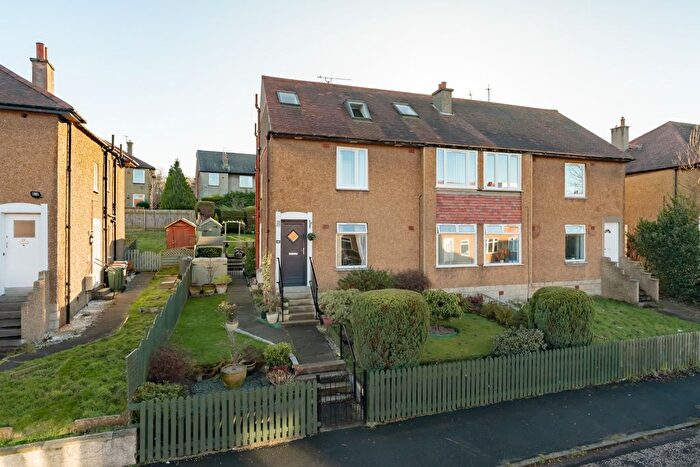 4 Bedroom Flat For Sale In Oxgangs Terrace, Edinburgh, EH13