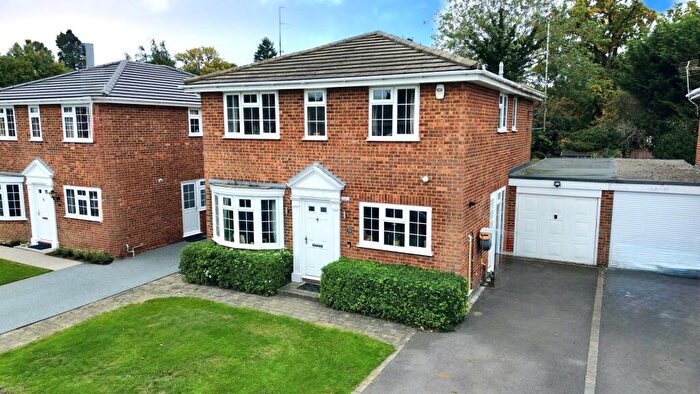 4 Bedroom Detached House For Sale In Lenham Close, Winnersh, Wokingham, Berkshire, RG41