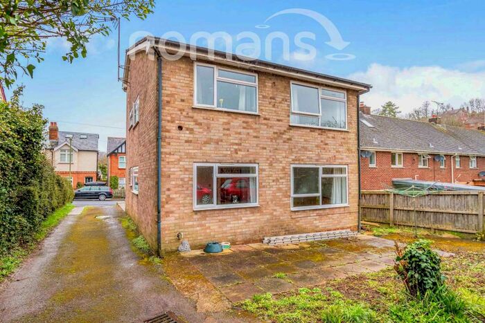 2 Bedroom Apartment To Rent In Highcliffe, Winchester, SO23