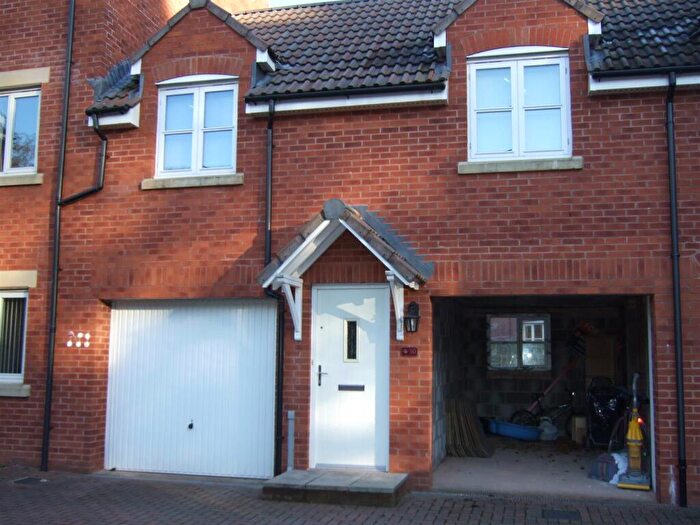2 Bedroom Coach House To Rent In Tiverton, EX16