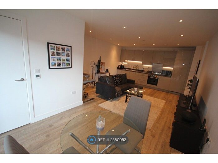 1 Bedroom Flat To Rent In Moore House, Harrow, HA1
