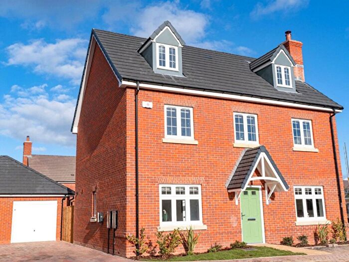 5 Bedroom Detached House For Sale In Devis Drive, Kenilworth, Warwickshire, CV8