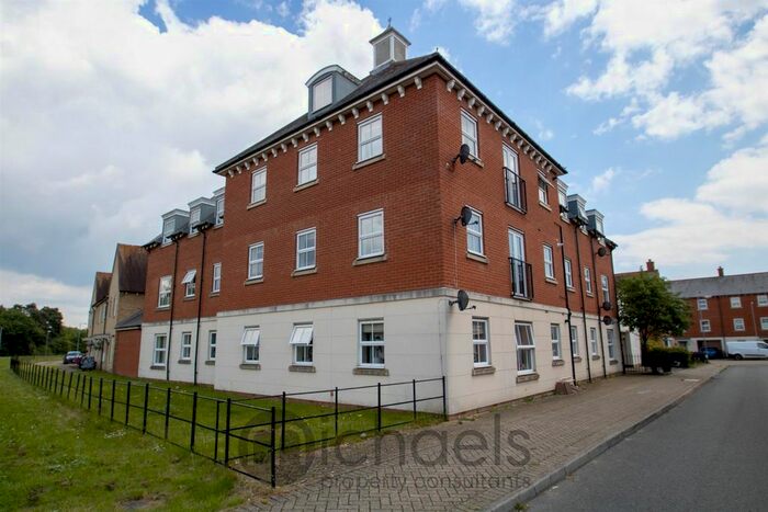 2 Bedroom Flat To Rent In Chariot Drive, Colchester, CO2