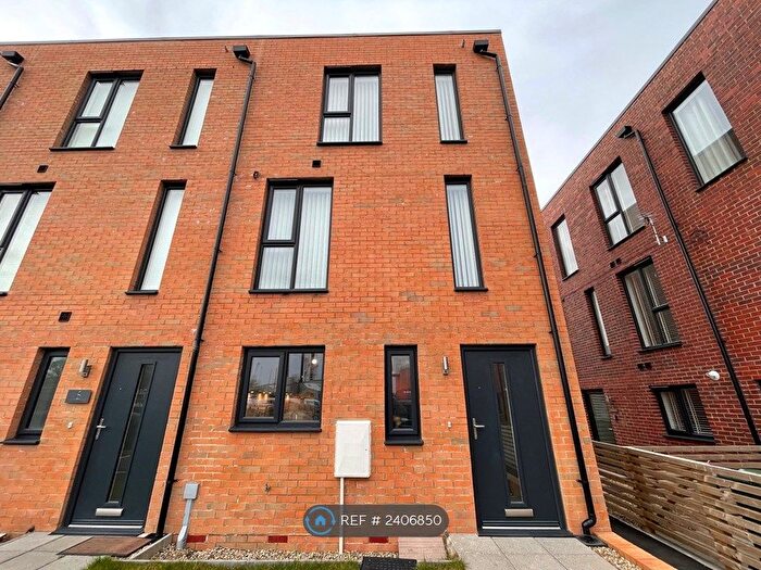 3 Bedroom End Of Terrace House To Rent In Crest Way, Blyth, NE24