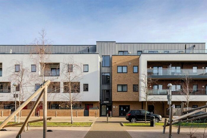 2 Bedroom Flat To Rent In Thornbury Way, Walthamstow, London, E17
