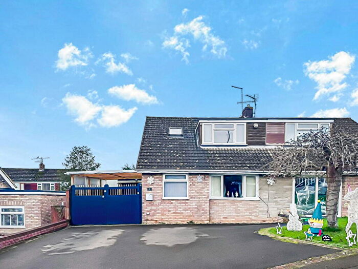 4 Bedroom Semi-Detached House To Rent In Nordown Road, Dursley, GL11