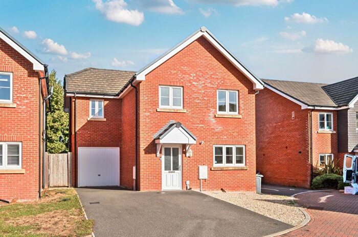 4 Bedroom Detached House For Sale In Steeplechase Rise, Picket Twenty, Andover, SP11