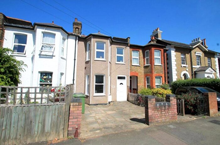 3 Bedroom Flat To Rent In Sydenham Park Road, London, SE26