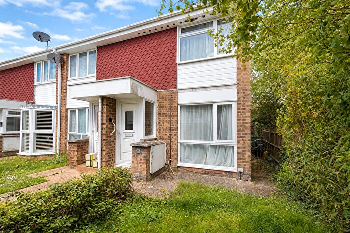 2 Bedroom End Terrace House For Sale In Staplehurst, Kent, TN12