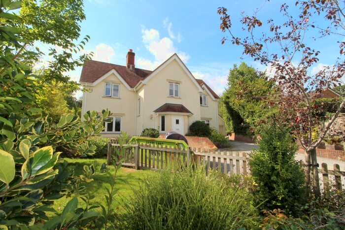 4 Bedroom Detached House To Rent In Beaucroft Lane, Wimborne, Dorset, BH21