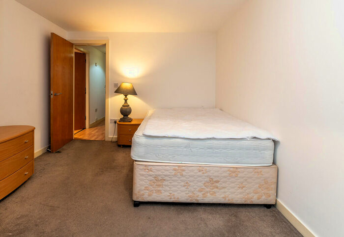 1 Bedroom Apartment For Sale In Waterfront Plaza, Station Street, Nottingham, NG2