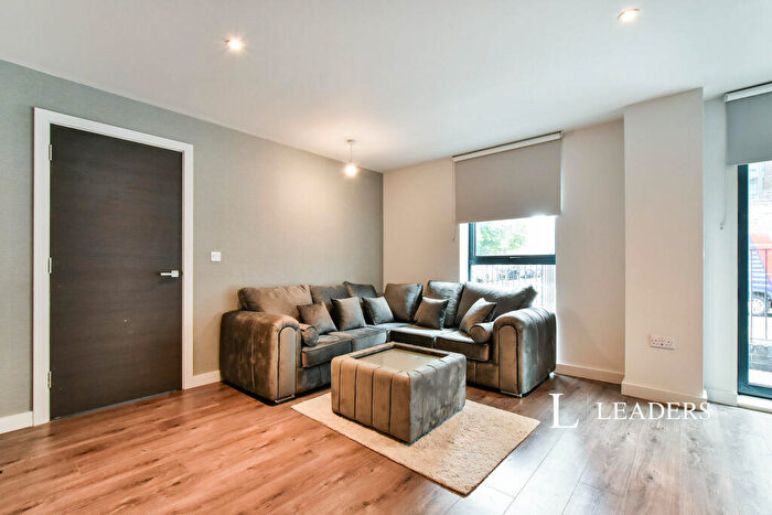 4 Bedroom Apartment To Rent In Bridgewater Point, Dyer Street, M5
