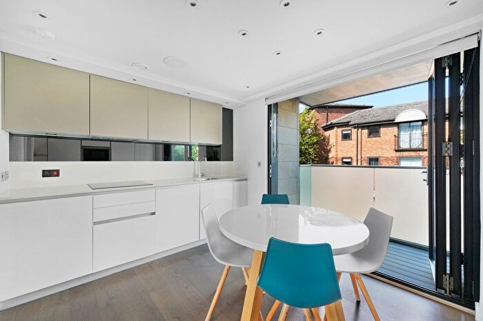 2 Bedroom Flat To Rent In Drayton Park, Highbury, N5