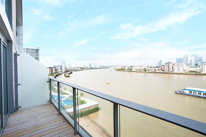 2 Bedroom Flat To Rent In Dowells Street, Greenwich, London, SE10