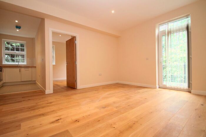 1 Bedroom Flat To Rent In Springfield House, Hayes End Road, Hayes, Greater London, UB4