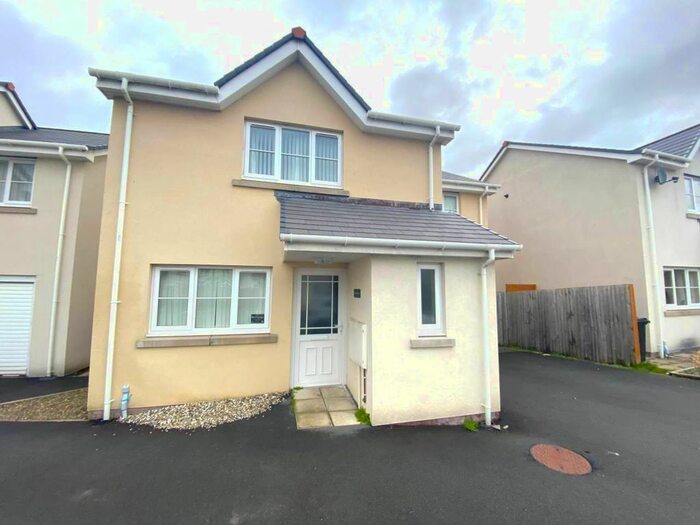 4 Bedroom Detached House For Sale In Llanbadarn Fawr, Aberystwyth, Ceredigion, SY23