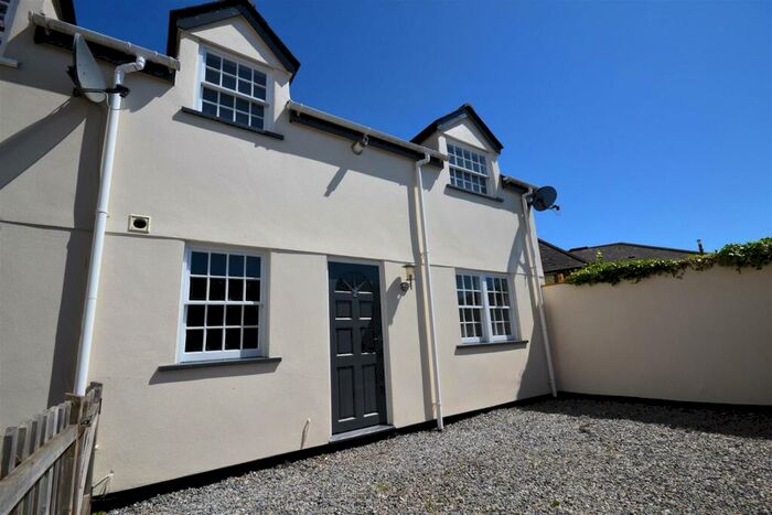 2 Bedroom End Of Terrace House To Rent In Fore Street, Exeter, EX4