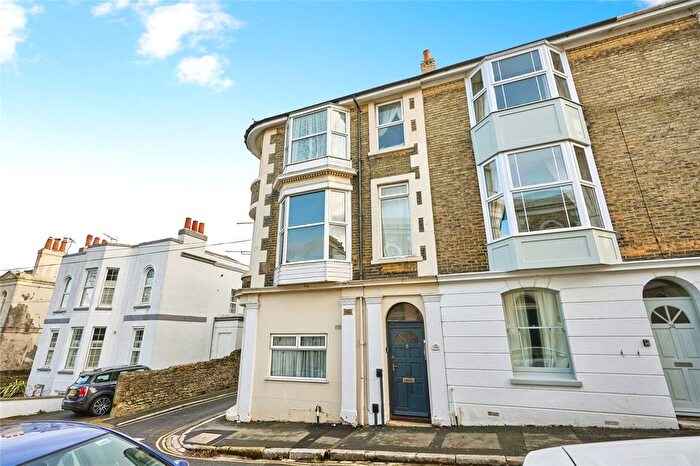 1 Bedroom Flat For Sale In Nelson Street, Ryde, Isle Of Wight, PO33